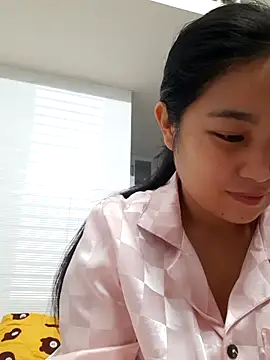 Minn-cute online show from October 10, 2025, 4:46 am