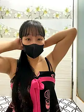 Snapshot of Meowwn chatting on September 17, 2025, 5:48 pm Meowwn online show from September 17, 2025, 5:48 pm