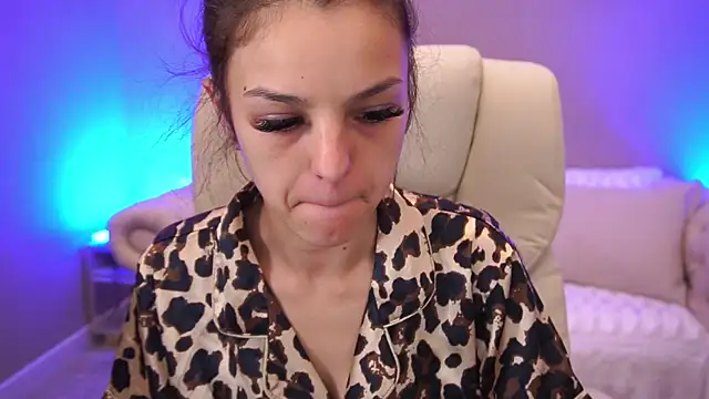 Snapshot of AnitaBambie chatting on October 16, 2025, 6:21 am AnitaBambie online show from October 16, 2025, 6:21 am