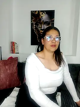 Alana steel 1 online show from September 25, 2025, 7:31 pm