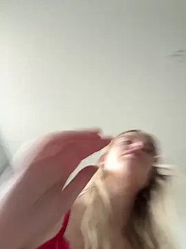 Snapshot of Chloemillerrxx chatting on September 23, 2025, 1:07 pm Chloemillerrxx online show from September 23, 2025, 1:07 pm