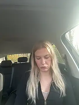 Snapshot of Chloemillerrxx chatting on November 12, 2025, 1:26 pm Chloemillerrxx online show from November 12, 2025, 1:26 pm