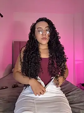 alehia cute online show from July 7, 2026, 9:51 pm