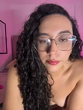 alehia cute online show from July 10, 2026, 10:54 pm