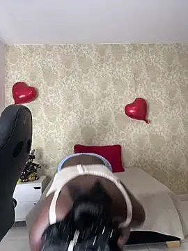 MorenaLush Eup online show from April 21, 2026, 1:07 am