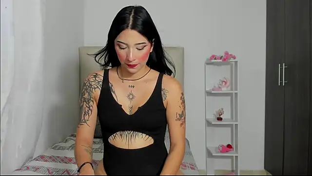 ImEmily444 online show from November 24, 2025, 10:21 pm