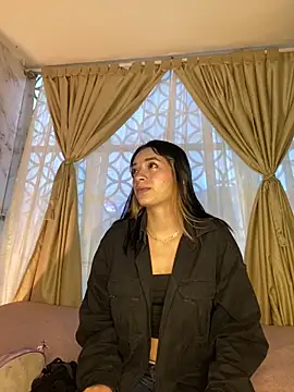 stepha   online show from November 5, 2025, 11:13 am