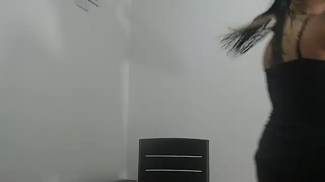  yess love  online show from December 22, 2025, 11:49 pm