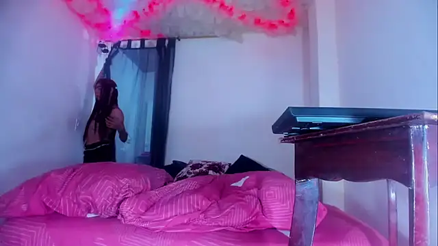 latin big 01 online show from November 13, 2025, 7:56 am