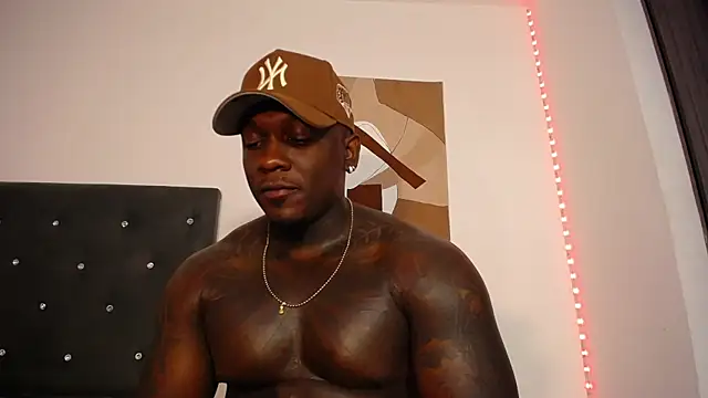 JoshMorri online show from November 3, 2025, 7:46 am