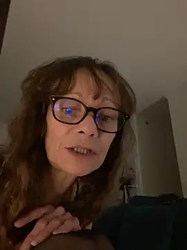 Snapshot of Chris06d22@xh chatting on October 16, 2025, 7:22 pm Chris06d22xh online show from October 16, 2025, 7:22 pm