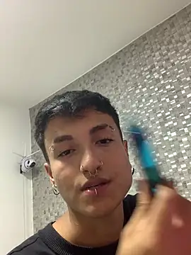 Snapshot of Milan_Bach chatting on March 21, 2026, 8:19 am Milan Bach online show from March 21, 2026, 8:19 am