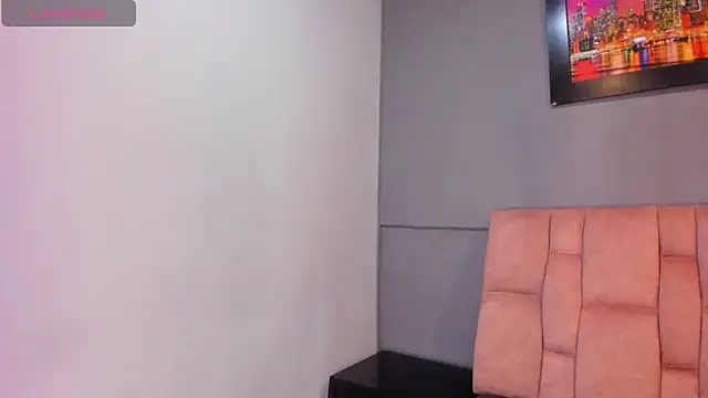 Snapshot of CharlotteCottin chatting on November 28, 2025, 10:59 am CharlotteCottin online show from November 28, 2025, 10:59 am