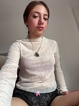 LisaGoddes online show from June 7, 2026, 8:25 pm