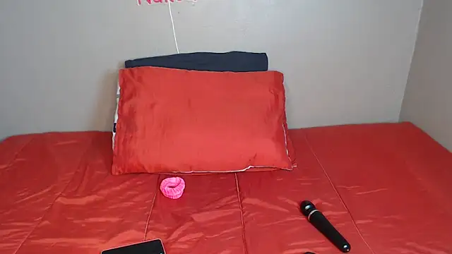 Snapshot of Lunalee chatting on November 10, 2025, 2:16 am Lunalee online show from November 10, 2025, 2:16 am