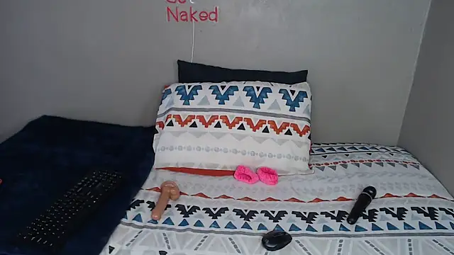 Snapshot of Lunalee chatting on November 20, 2025, 9:43 am Lunalee online show from November 20, 2025, 9:43 am