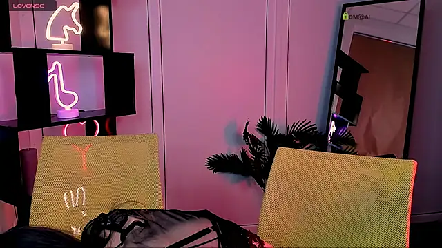 lily morty online show from October 22, 2025, 7:13 pm