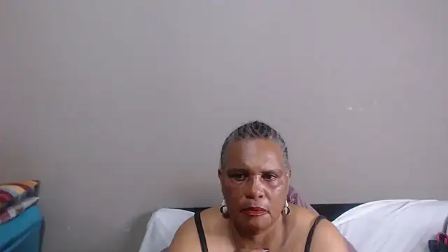Snapshot of GrandBustyMelon chatting on May 27, 2026, 4:31 am GrandBustyMelon online show from May 27, 2026, 4:31 am