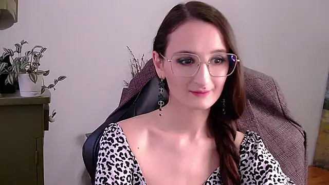 Nova Mystic online show from October 15, 2025, 12:02 pm