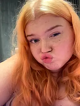 Snapshot of _Adele_Moor_ chatting on October 7, 2025, 6:09 pm  Adele Moor  online show from October 7, 2025, 6:09 pm