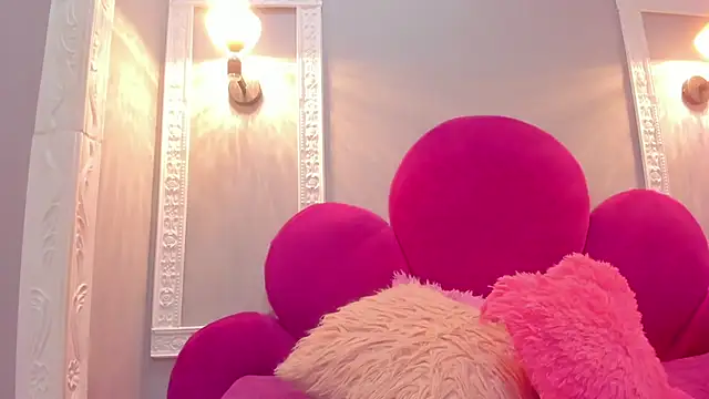 Saammy 17 online show from December 15, 2025, 8:36 pm