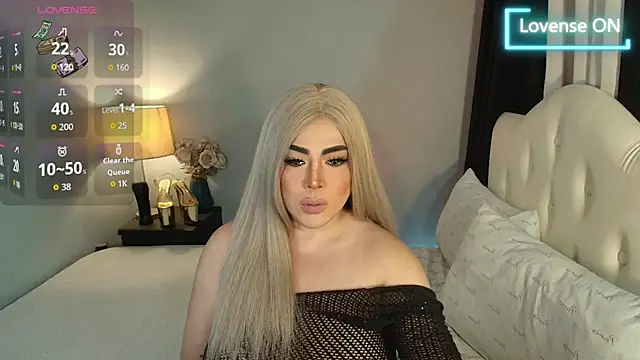 Snapshot of Unforgettable_Maria chatting on July 12, 2026, 4:02 am Unforgettable Maria online show from July 12, 2026, 4:02 am