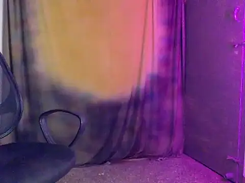 Hot-Honey20 online show from March 3, 2026, 1:51 pm