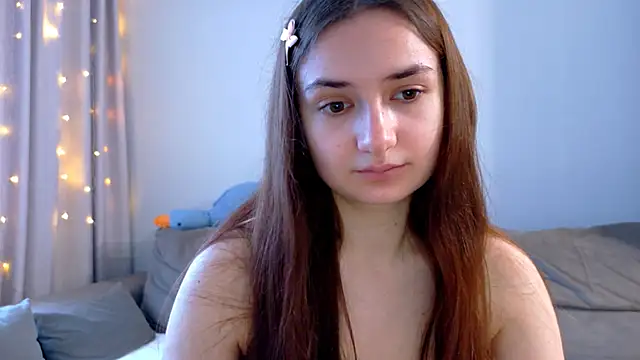 Lelia Vibe online show from November 9, 2025, 8:18 am