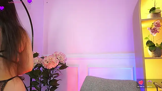 MilaCrave online show from March 26, 2026, 11:52 am