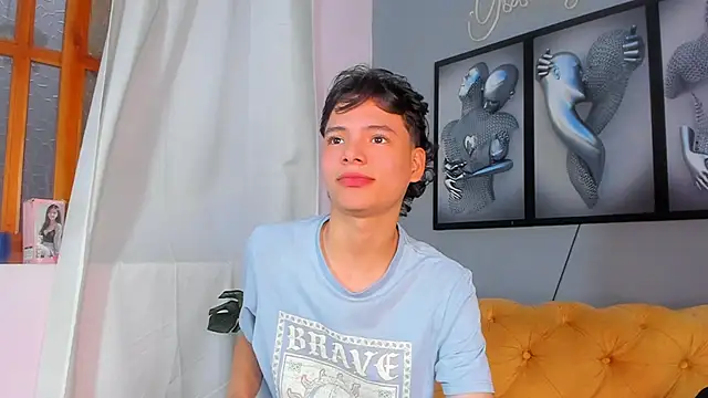 Snapshot of camillo_virgil chatting on November 5, 2025, 11:46 am camillo virgil online show from November 5, 2025, 11:46 am