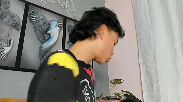 Snapshot of camillo_virgil chatting on November 26, 2025, 10:59 am camillo virgil online show from November 26, 2025, 10:59 am