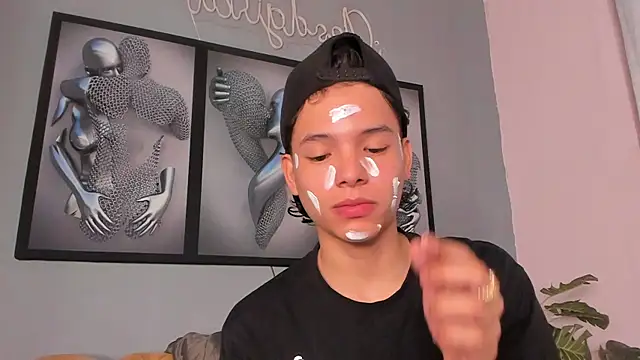 Snapshot of camillo_virgil chatting on November 19, 2025, 11:21 am camillo virgil online show from November 19, 2025, 11:21 am