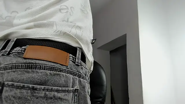 Snapshot of camillo_virgil chatting on October 4, 2025, 10:50 am camillo virgil online show from October 4, 2025, 10:50 am