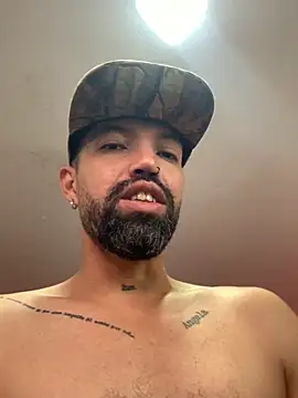 Snapshot of ingrid_zese_ chatting on November 6, 2025, 6:23 pm ingrid zese online show from November 6, 2025, 6:23 pm