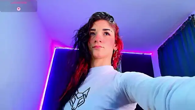 ingrid zese  online show from February 10, 2026, 8:08 pm