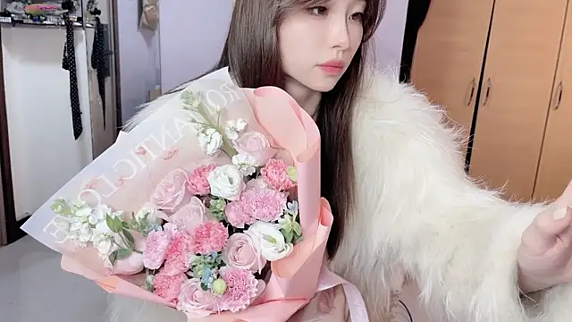 Snapshot of Y2Luvk chatting on November 9, 2025, 11:09 pm Y2Luvk online show from November 9, 2025, 11:09 pm