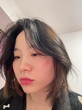 Snapshot of Y2Luvk chatting on February 17, 2026, 6:16 pm Y2Luvk online show from February 17, 2026, 6:16 pm