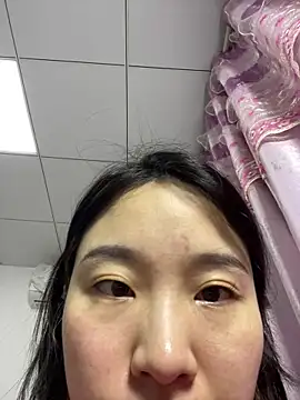 Snapshot of Y2Luvk chatting on February 26, 2026, 6:19 pm Y2Luvk online show from February 26, 2026, 6:19 pm