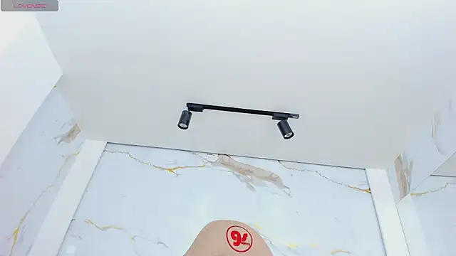 Snapshot of valirya_devote chatting on November 29, 2025, 3:39 am valirya devote online show from November 29, 2025, 3:39 am