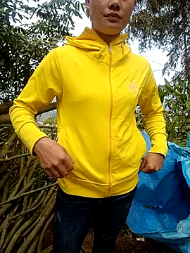 Ruaiuoi online show from February 15, 2026, 7:51 am