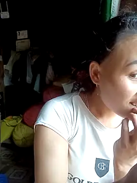 Ruaiuoi online show from April 5, 2026, 3:13 am