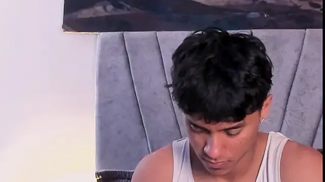 Snapshot of ZYZZ1312 chatting on December 15, 2025, 8:58 pm ZYZZ1312 online show from December 15, 2025, 8:58 pm