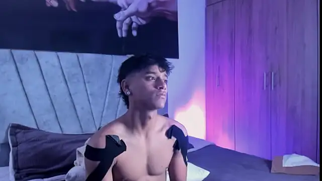 Snapshot of ZYZZ1312 chatting on September 8, 2025, 8:19 pm ZYZZ1312 online show from September 8, 2025, 8:19 pm