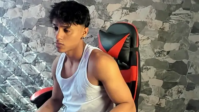 ZYZZ1312 online show from May 9, 2026, 8:12 pm