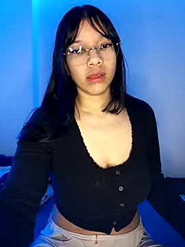 Iwarii online show from January 7, 2026, 2:49 am