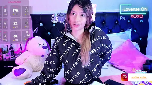 Sofiia cute  online show from April 23, 2026, 4:52 am