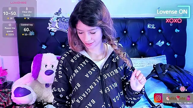 Sofiia cute  online show from April 22, 2026, 4:19 am