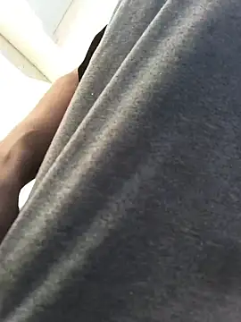 mrredcorn online show from October 29, 2025, 3:55 pm