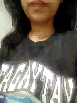 Snapshot of Sweet-Beerry chatting on April 14, 2026, 6:18 am Sweet-Beerry online show from April 14, 2026, 6:18 am