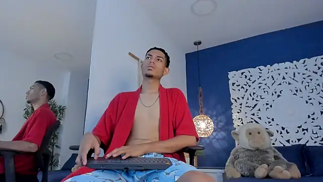 Snapshot of Adonis_WB chatting on September 18, 2025, 9:29 pm Adonis WB online show from September 18, 2025, 9:29 pm